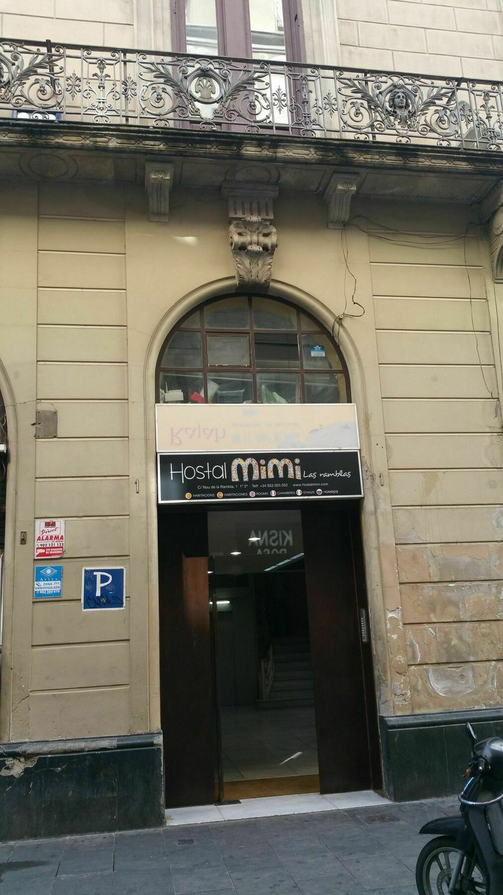 Hostal Mimi Las Ramblas Barcelona Ngoại thất bức ảnh