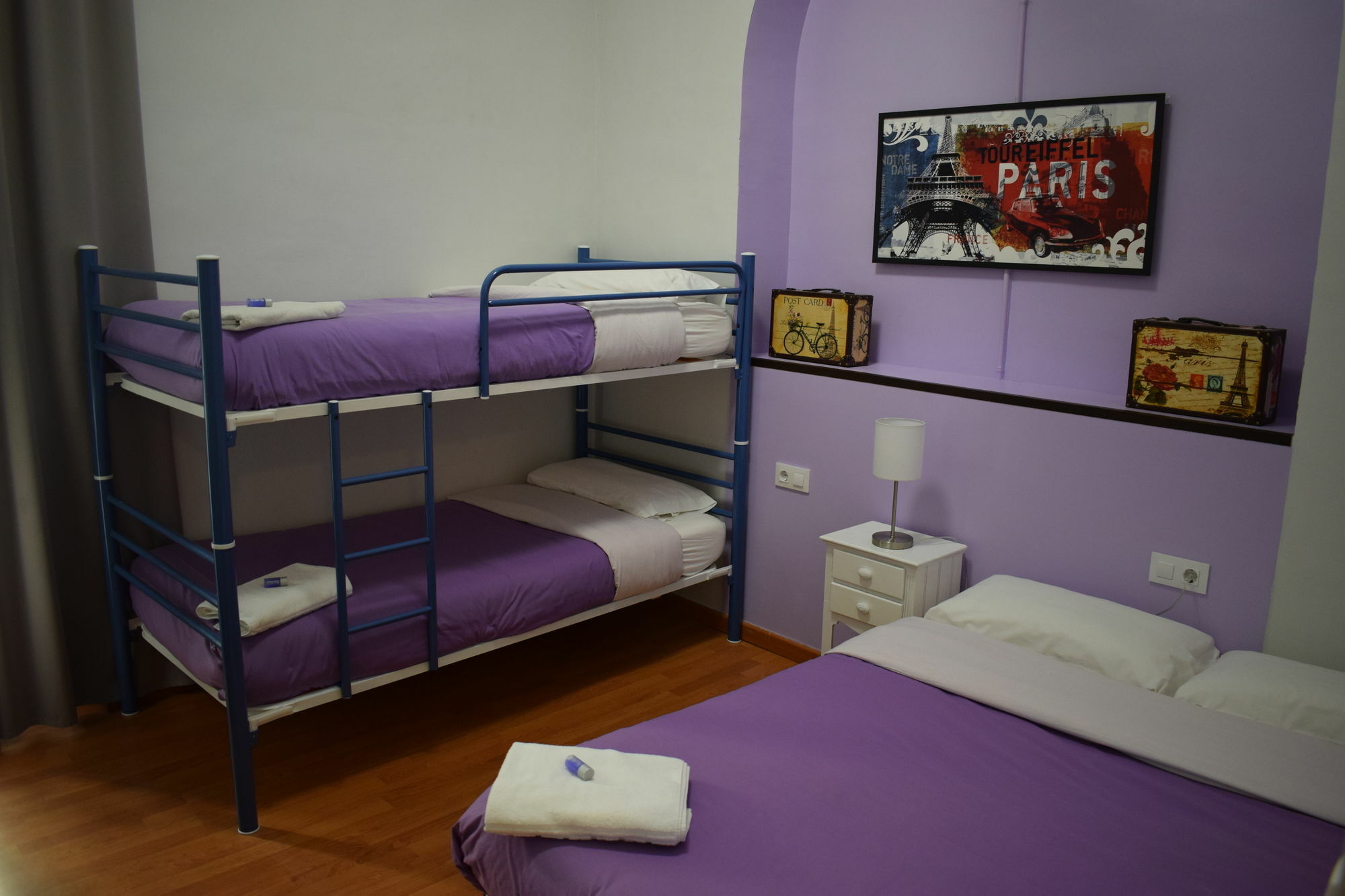 Hostal Mimi Las Ramblas Barcelona Ngoại thất bức ảnh