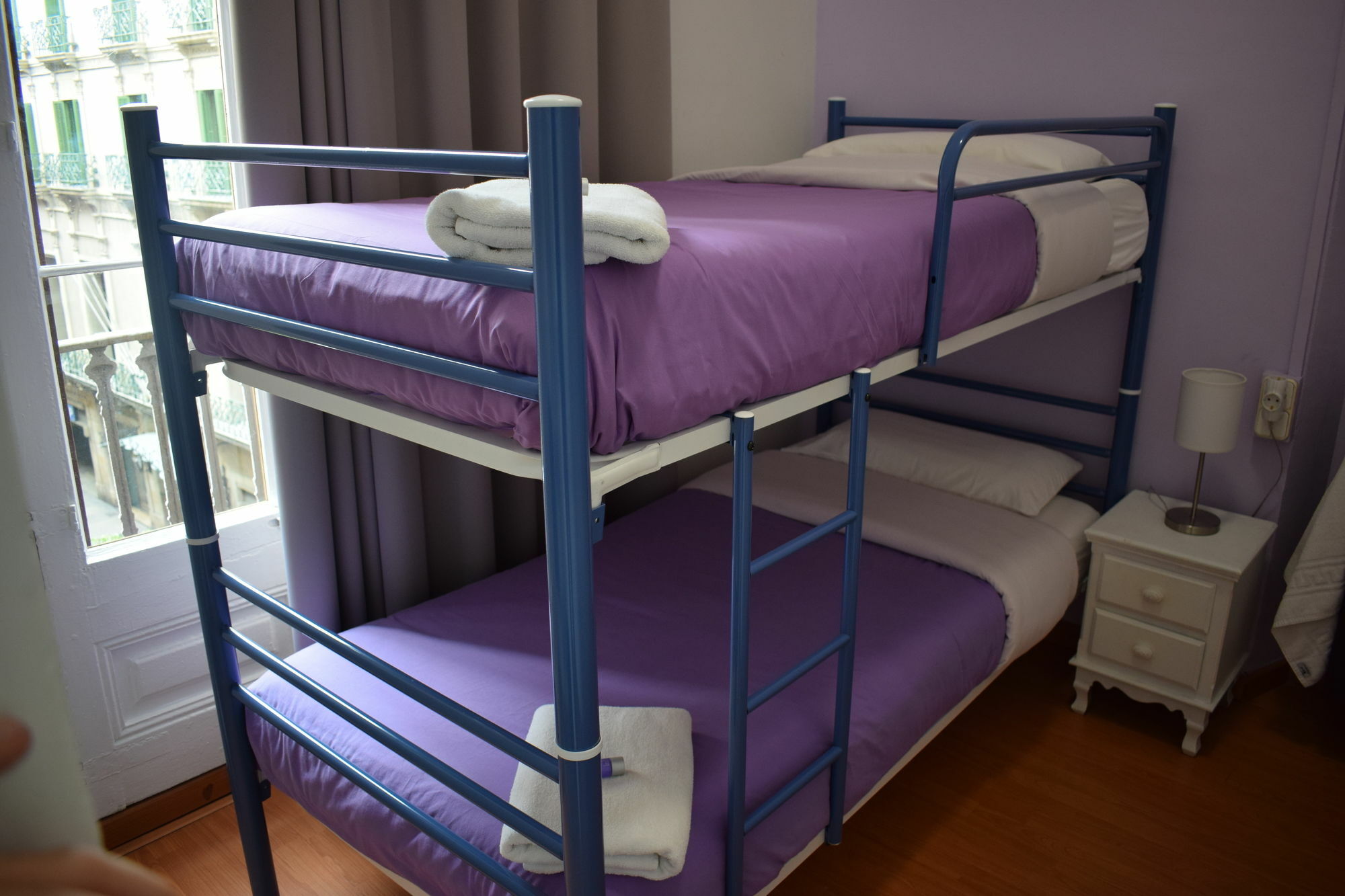 Hostal Mimi Las Ramblas Barcelona Ngoại thất bức ảnh