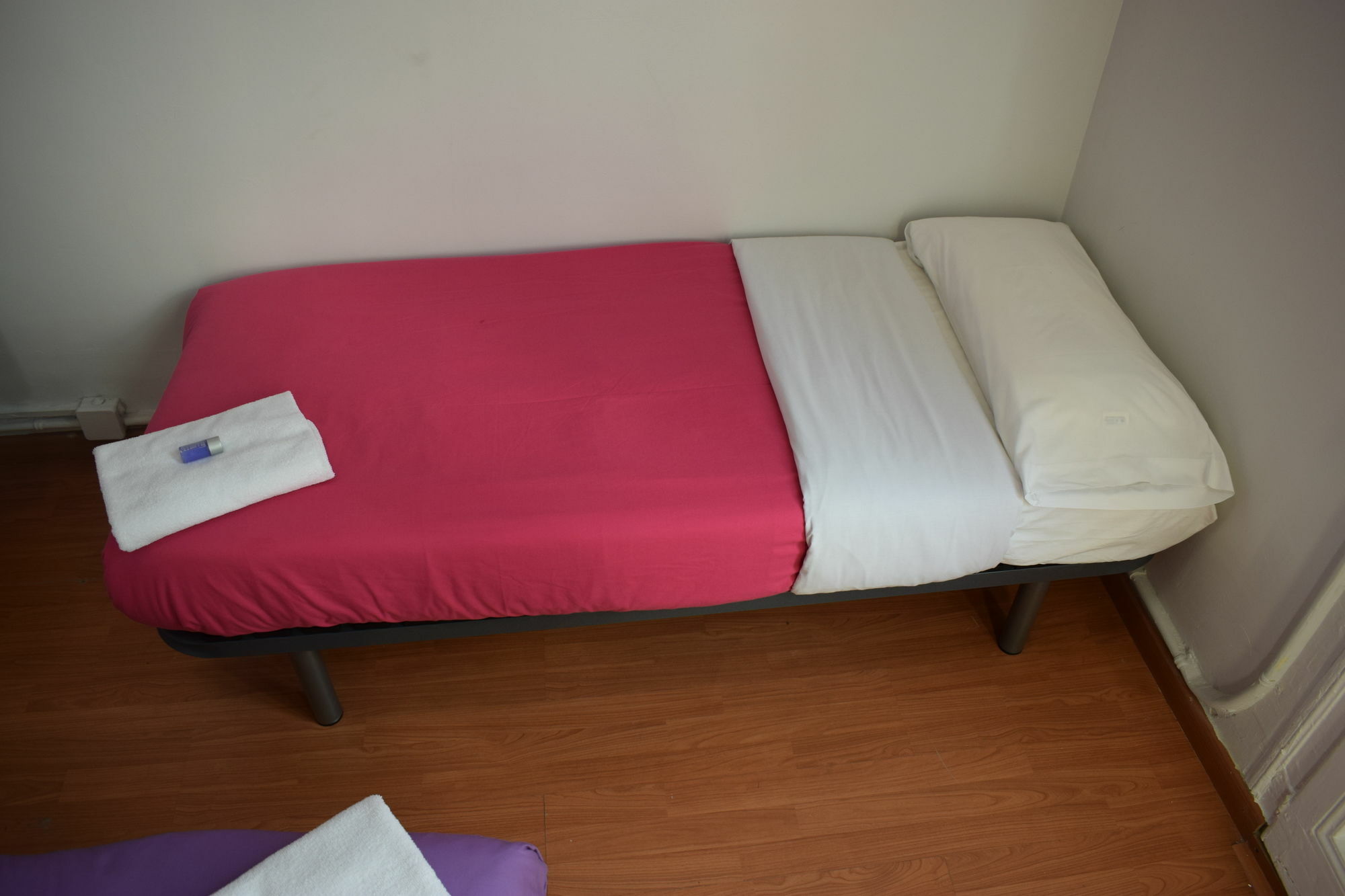 Hostal Mimi Las Ramblas Barcelona Ngoại thất bức ảnh